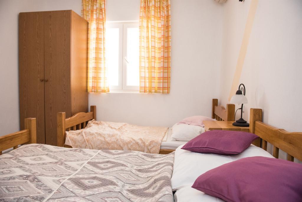Apartments Ljubica 로고즈니차 외부 사진