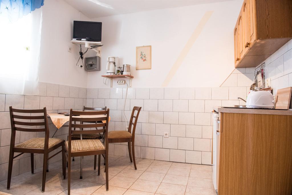 Apartments Ljubica 로고즈니차 외부 사진