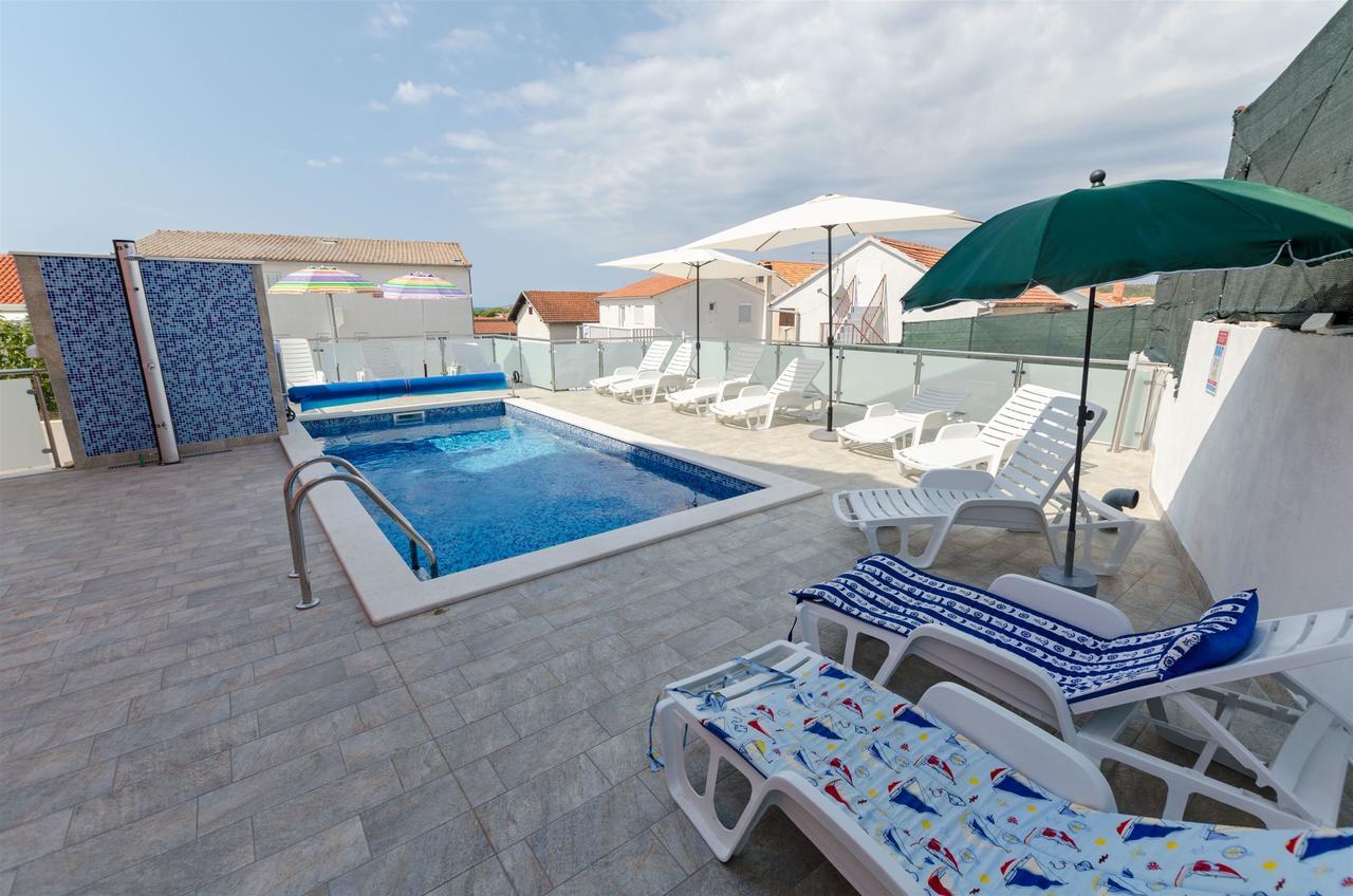 Apartments Ljubica 로고즈니차 외부 사진