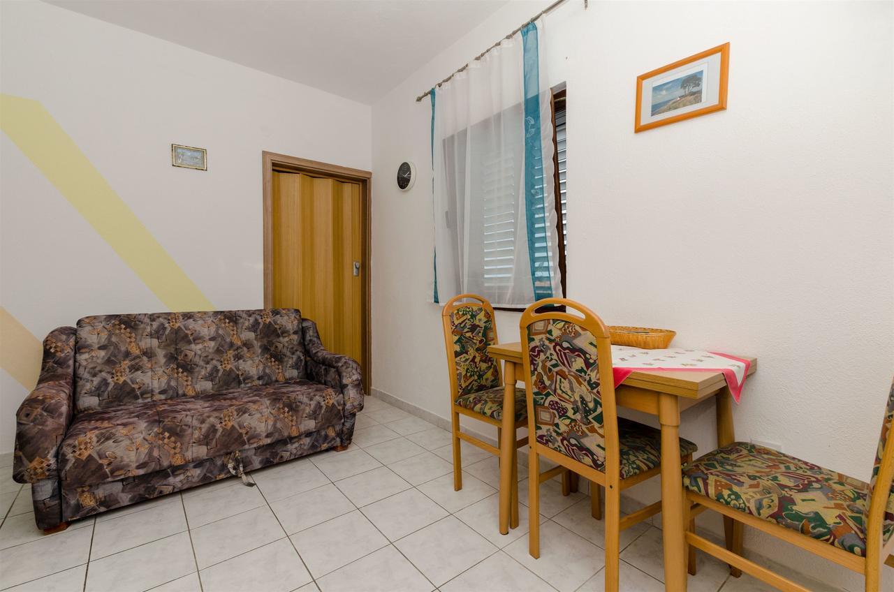 Apartments Ljubica 로고즈니차 외부 사진